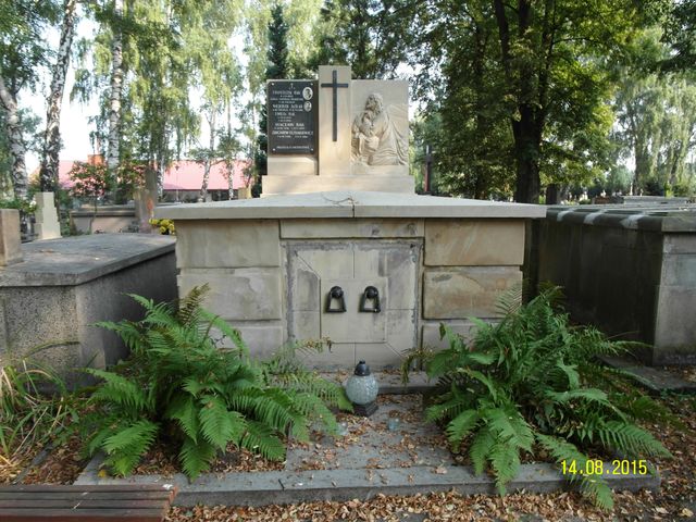 Franciszek Bąk 1903 Krosno - Grobonet - Wyszukiwarka osób pochowanych