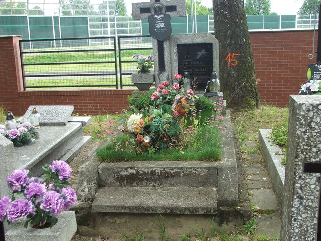 Janusz Kisiołek 1933 Krosno - Grobonet - Wyszukiwarka osób pochowanych