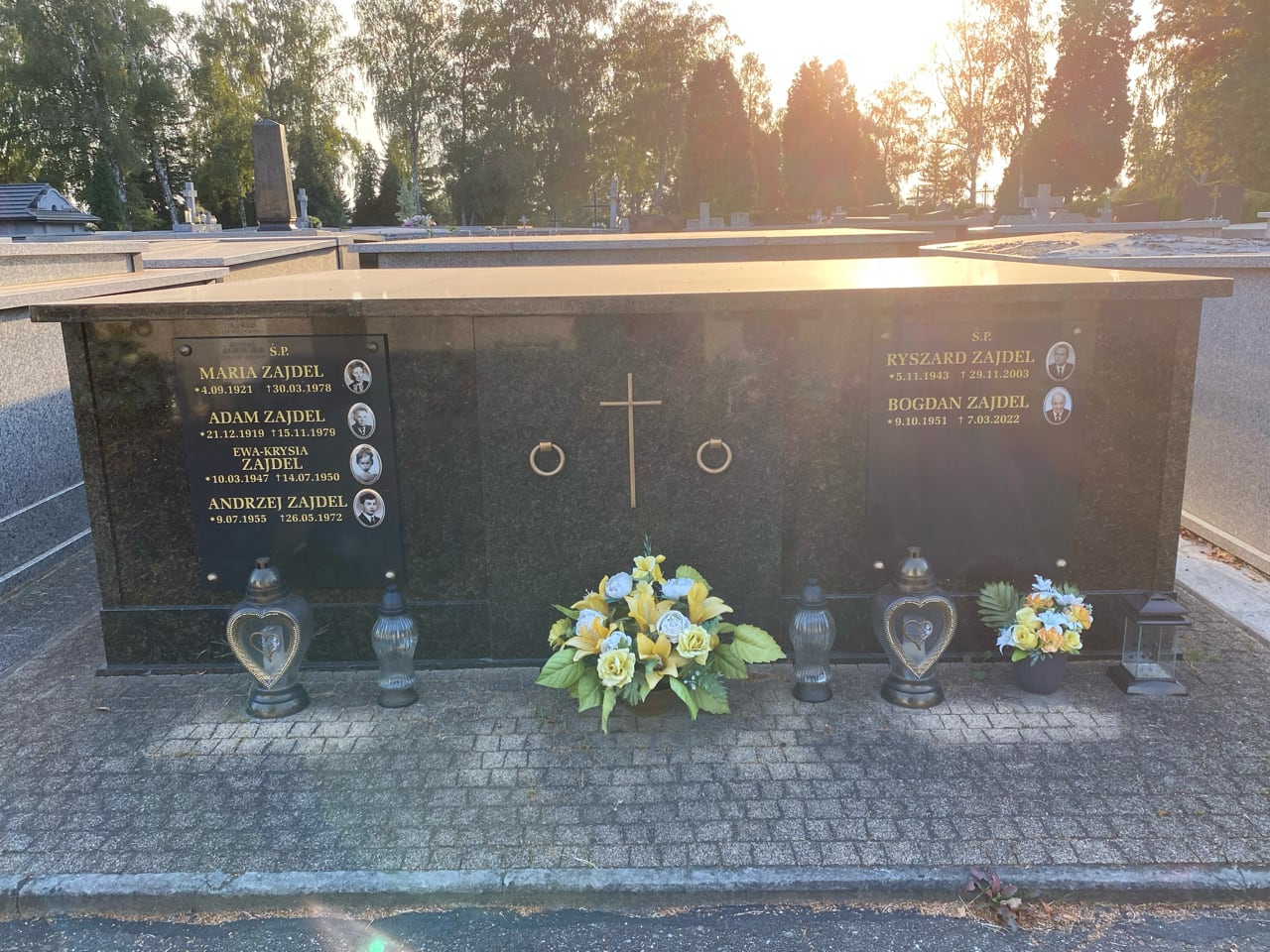 Bogdan Zajdel 1951 Krosno - Grobonet - Wyszukiwarka osób pochowanych