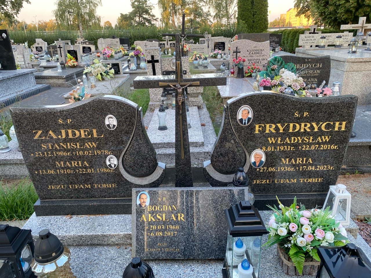 Grób Władysław Frydrych