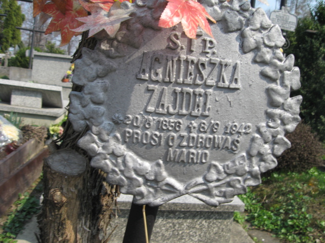 Agnieszka Zajdel 1856 Krosno - Grobonet - Wyszukiwarka osób pochowanych