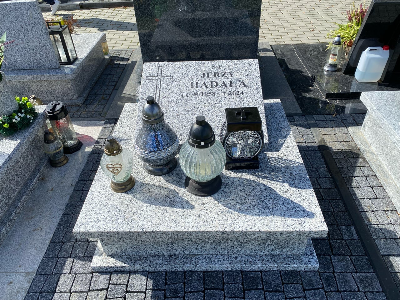 Jerzy Hadała 1958 Krosno - Grobonet - Wyszukiwarka osób pochowanych
