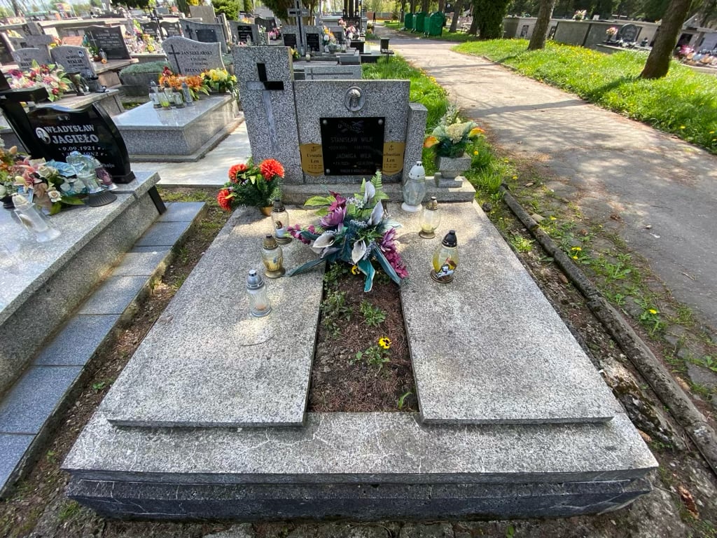 Jadwiga Wilk 1923 Krosno - Grobonet - Wyszukiwarka osób pochowanych