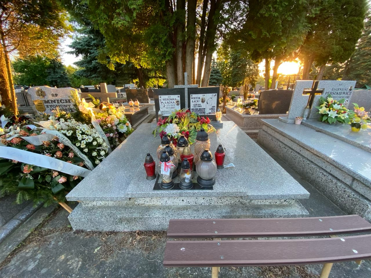 Wiktor Łącki 1911 Krosno - Grobonet - Wyszukiwarka osób pochowanych