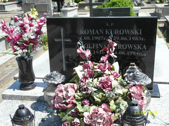 Grób Roman Kurowski