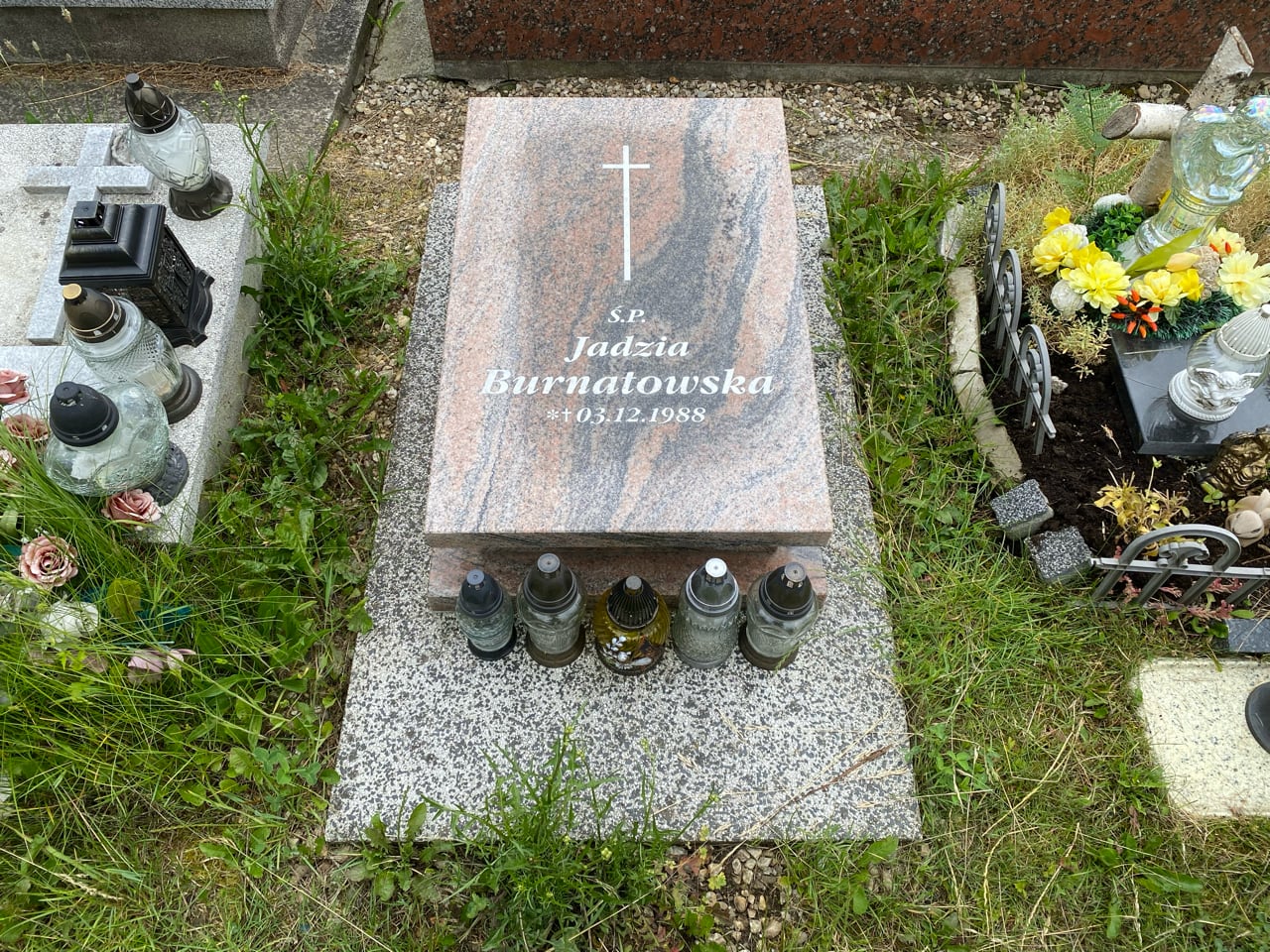 Jadwiga Burnatowska 1988 Krosno - Grobonet - Wyszukiwarka osób pochowanych