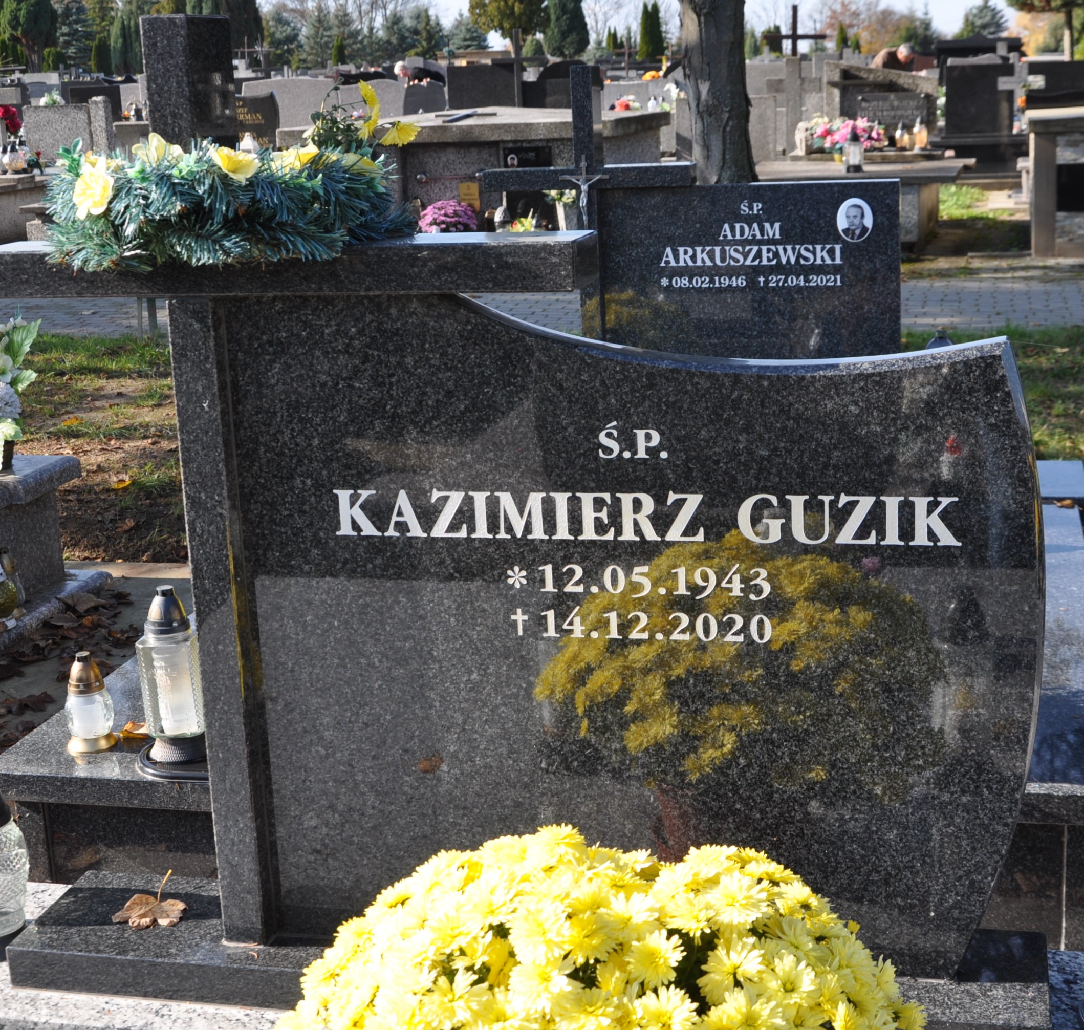 Kazimierz Guzik 1943 Krosno - Grobonet - Wyszukiwarka osób pochowanych