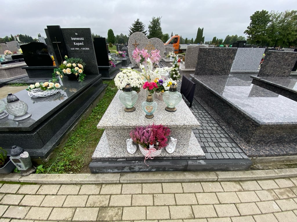 Anna Malik 1956 Krosno - Grobonet - Wyszukiwarka osób pochowanych