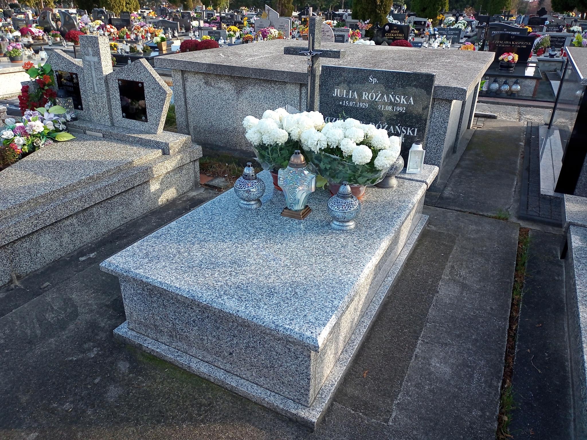 Julia Różańska 1929 Krosno - Grobonet - Wyszukiwarka osób pochowanych
