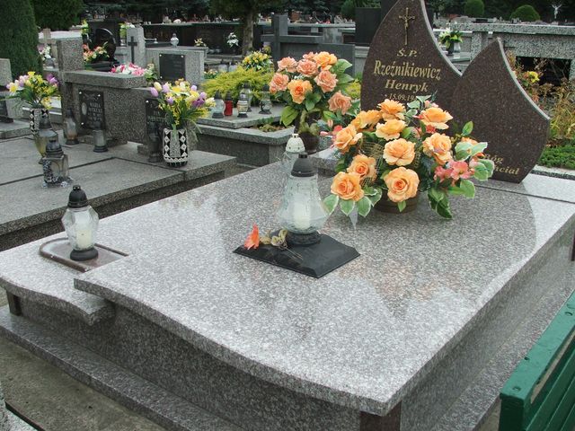 Henryk Rzeźnikiewicz 1943 Krosno - Grobonet - Wyszukiwarka osób pochowanych