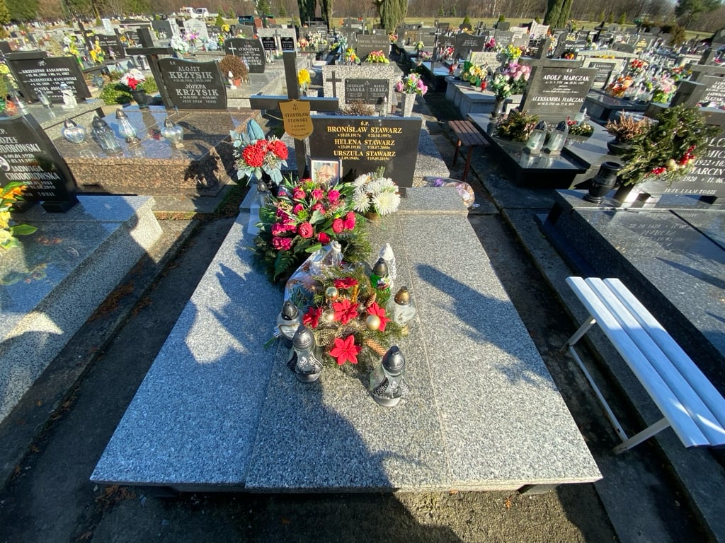 Urszula Stawarz 1945 Krosno - Grobonet - Wyszukiwarka osób pochowanych