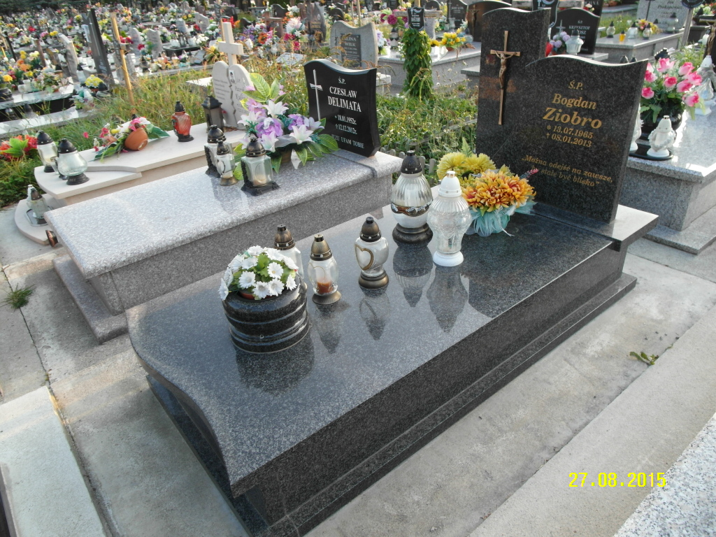 Grób Bogdan Ziobro