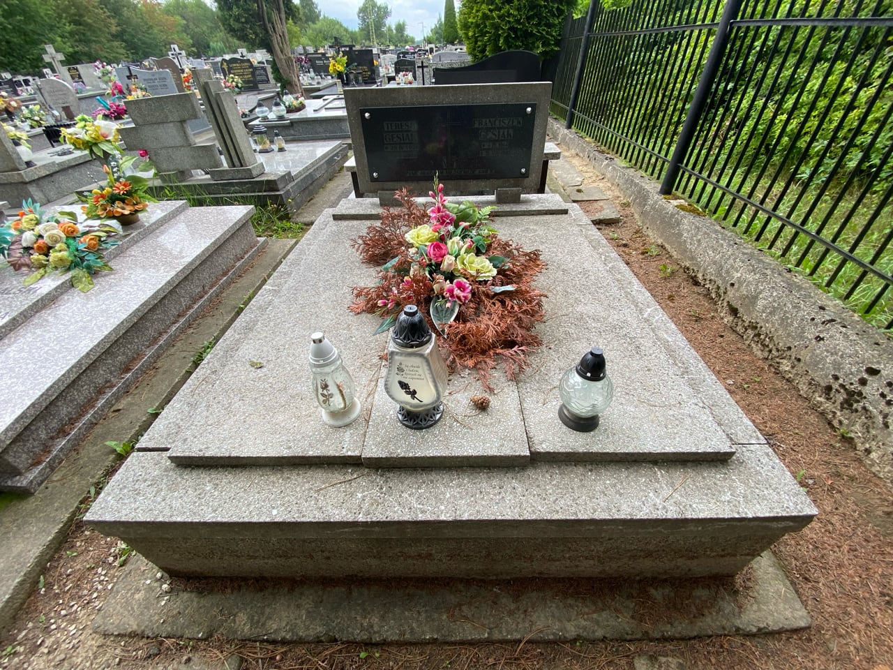 Franciszek Gęsiak 1914 Krosno - Grobonet - Wyszukiwarka osób pochowanych